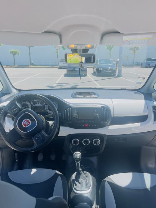 Carro  Fiat 500 L