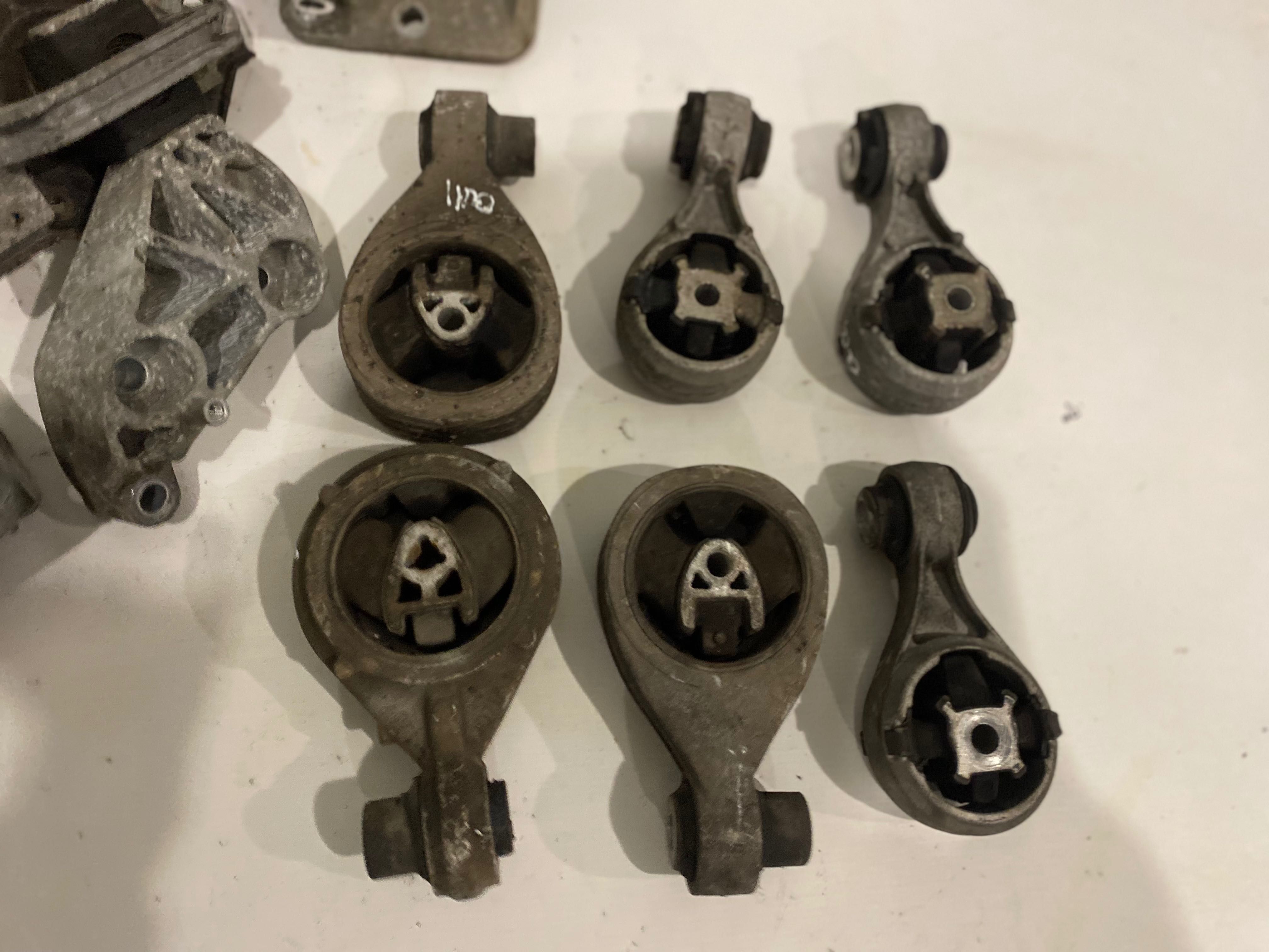 Подушка двигателя опора Nissan Qashqai j10 сценик меган кашкай 1.5 2.0 ...