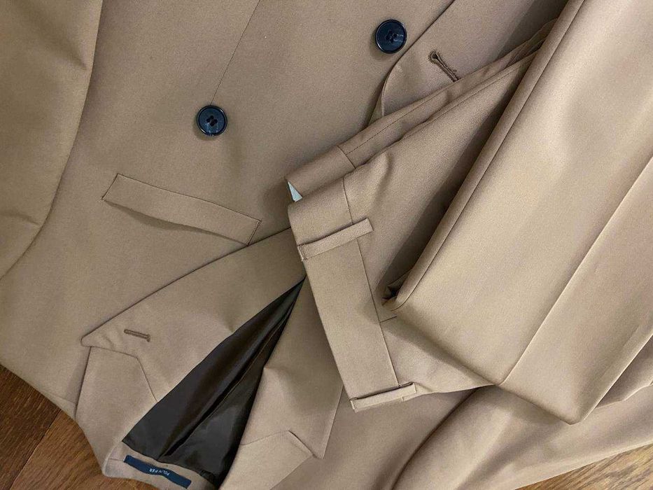 Новий вишуканий костюм для чоловіків на весілля, свята, заходи (+кейс)