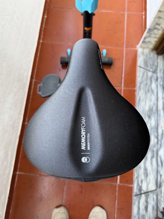 Bicicleta Estática - Modelo EB120 Decathlon