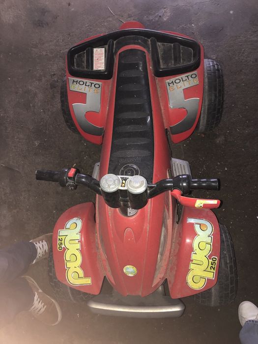 Moto 4 criança bateria