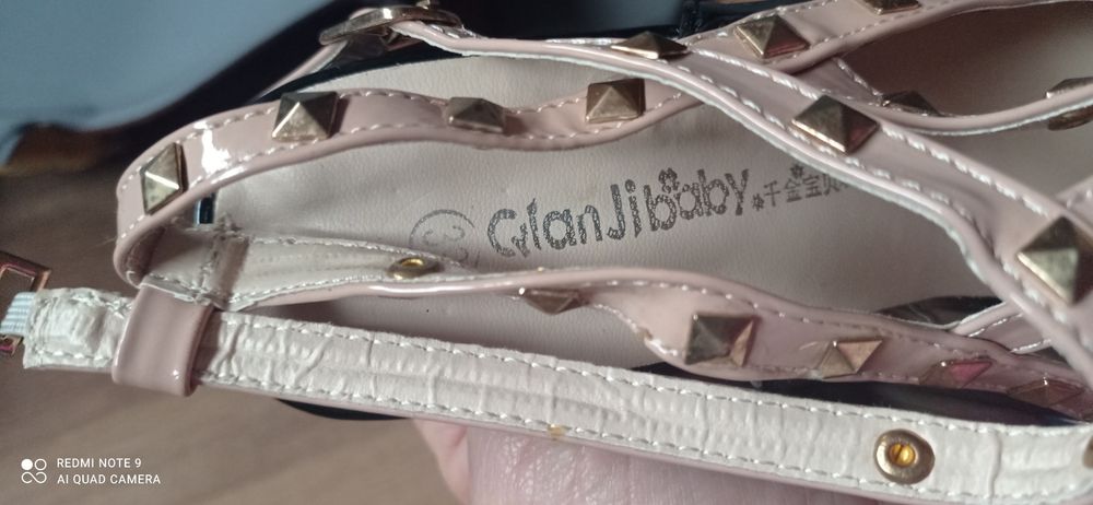 Obuwie damskie na szpilce