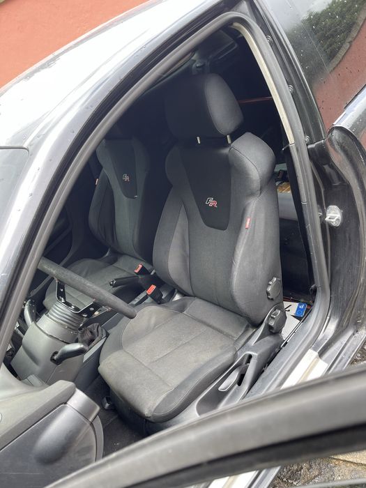 Seat ibiza 6l pd 130 5lugares