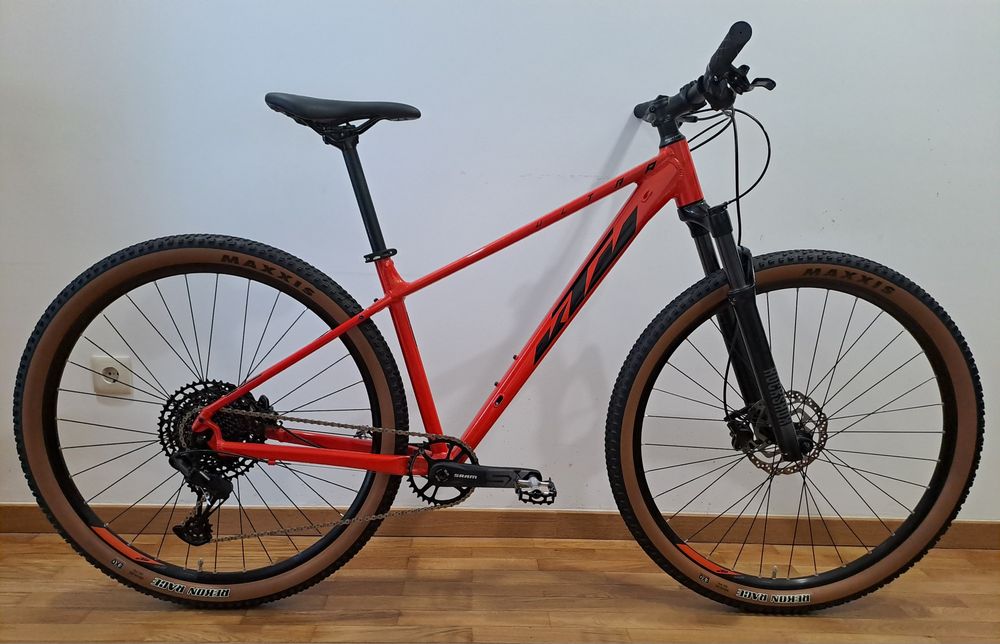 Bicicleta BTT KTM Ultra Ride 29 c/ Rockshox Recon