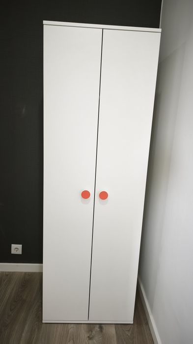 Cama Montessori + roupeiro de criança