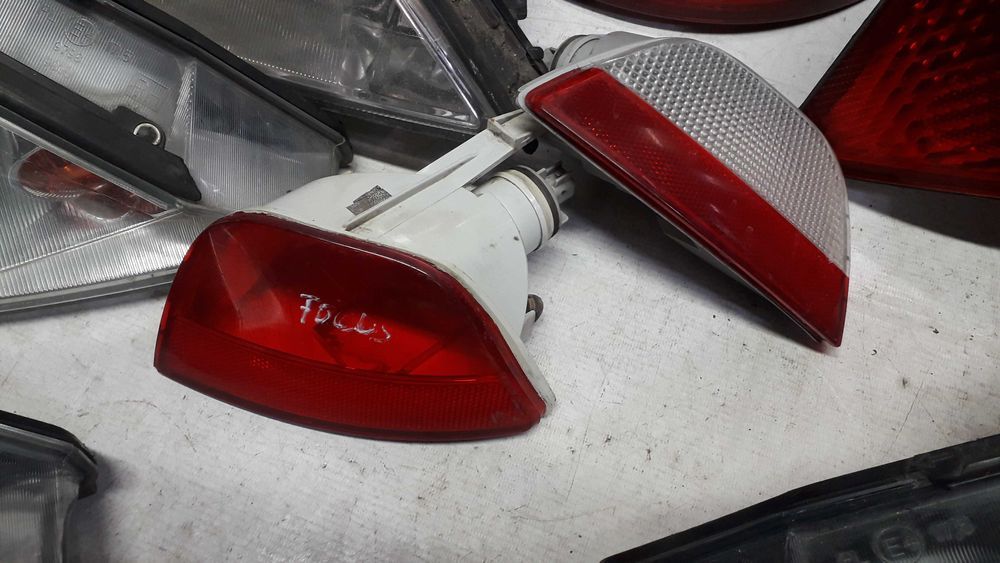 Farol e Farolim FORD FOCUS