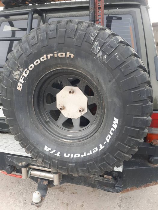 Шини, колеса, болотяна гума