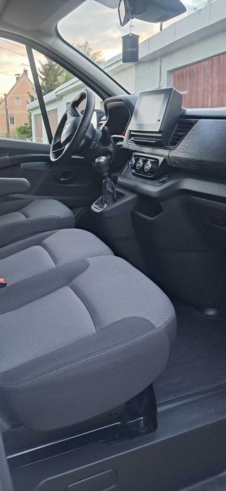 Renault Trafic Long