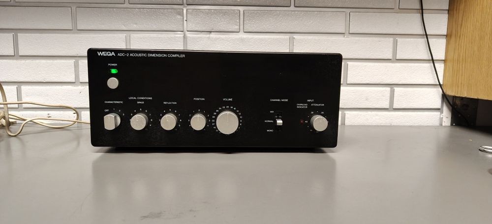 Wzmacniacz ACOUSTIC WEGA ADC-2. PreAmp