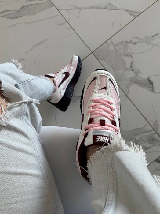 Nike Initiator Pink Black Burgundy