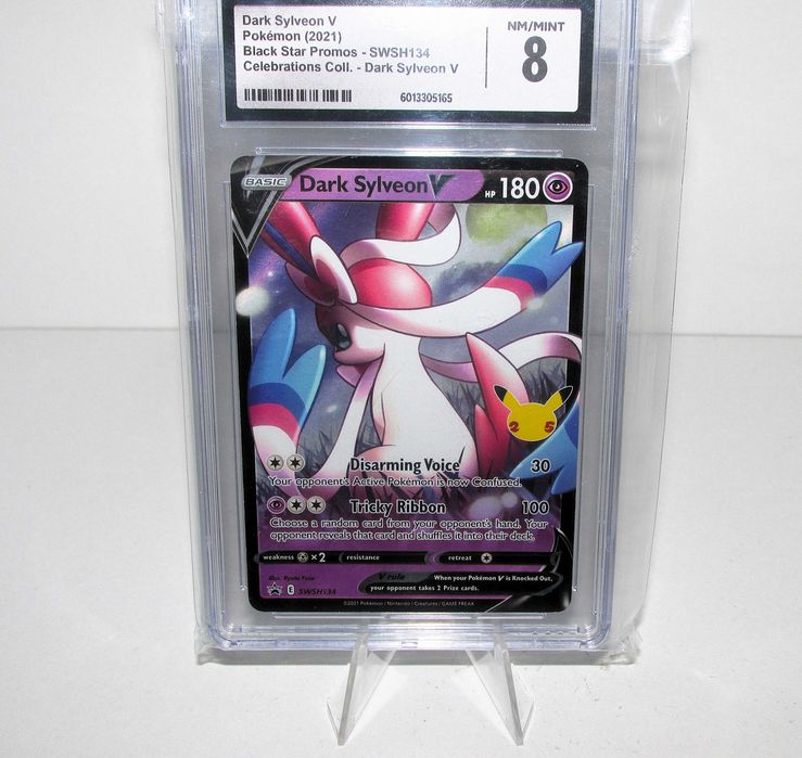 Dark Sylveon V - CGC 8 - Pokémon 2021