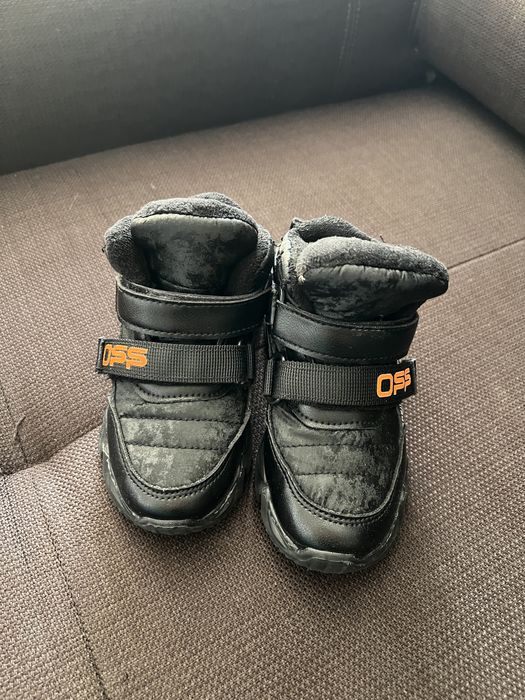 Утеплені кросівки