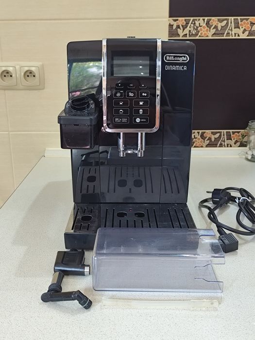 De'Longhi DeLonghi ECAM350.55.B ekspres do kawy licznik 5701 stan bardzo dobry wysyłka