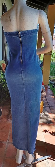 Vestido justo em ganga