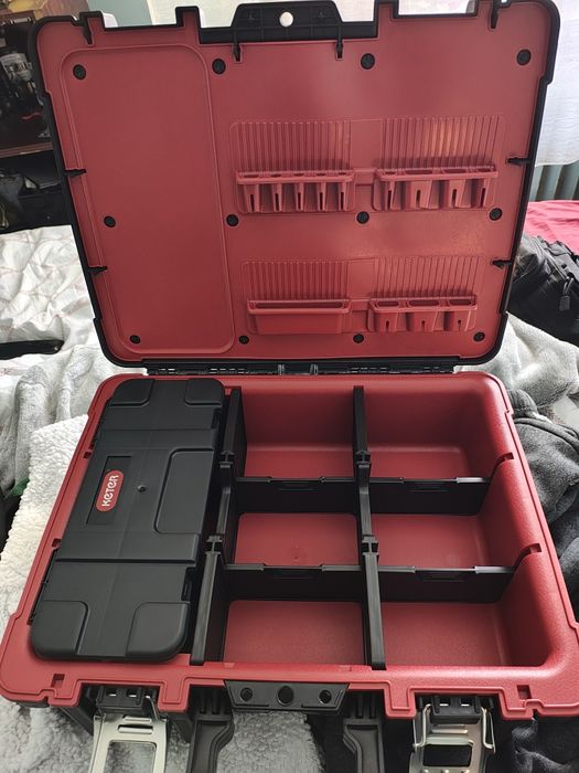 Skrzynka narzędziowa nowa