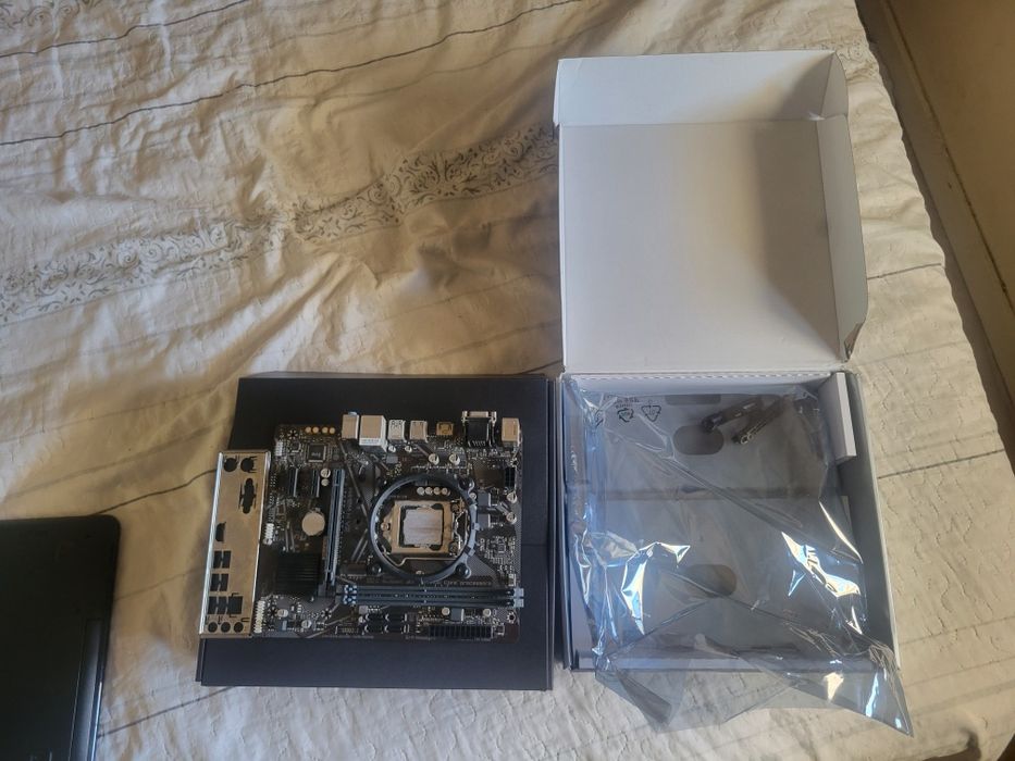 Placa-mãe gigabyte H410M H V2 + CPU i5 10400