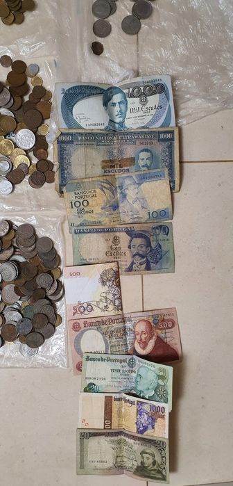 Coleção de Moedas e Notas Antigas – Lote Completo