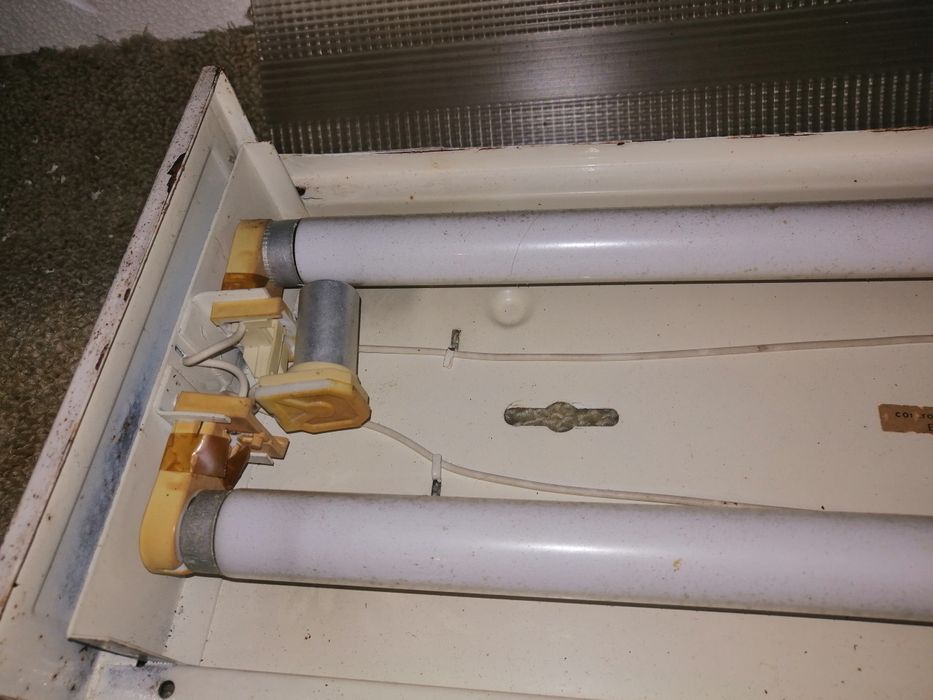 Armação para Lâmpadas fluorescentes