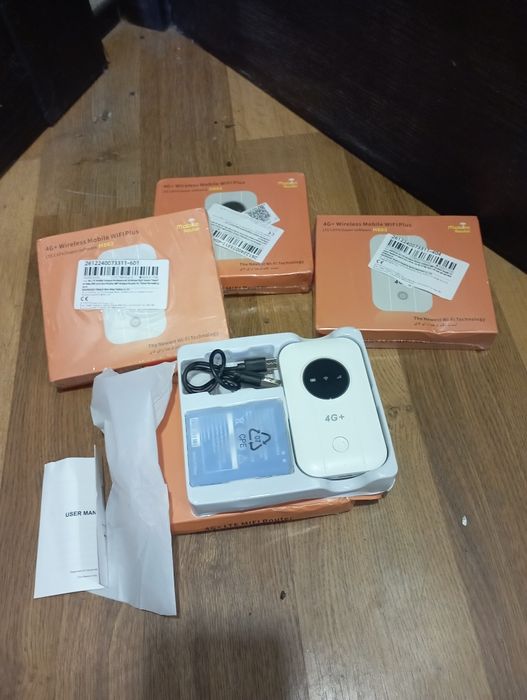 Продам потужний 4g модем-роутер під сім-карту