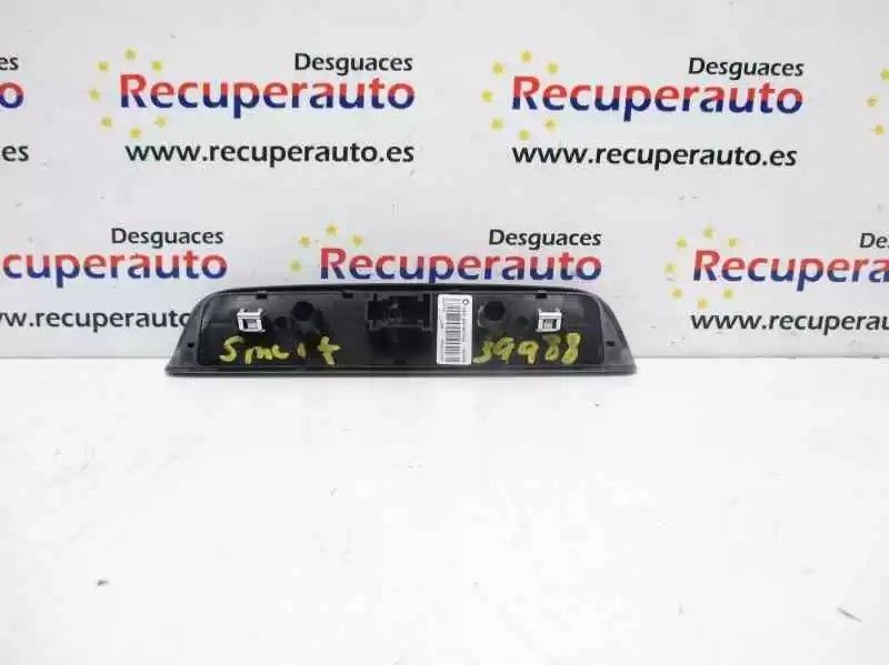 COMANDO LUZES EMERGENCIA SMART FORTWO COUPÉ 2009 -A4518206810004