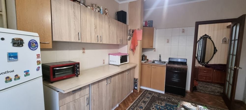 Оренда квартири на Шуменському . Ліфт працює .