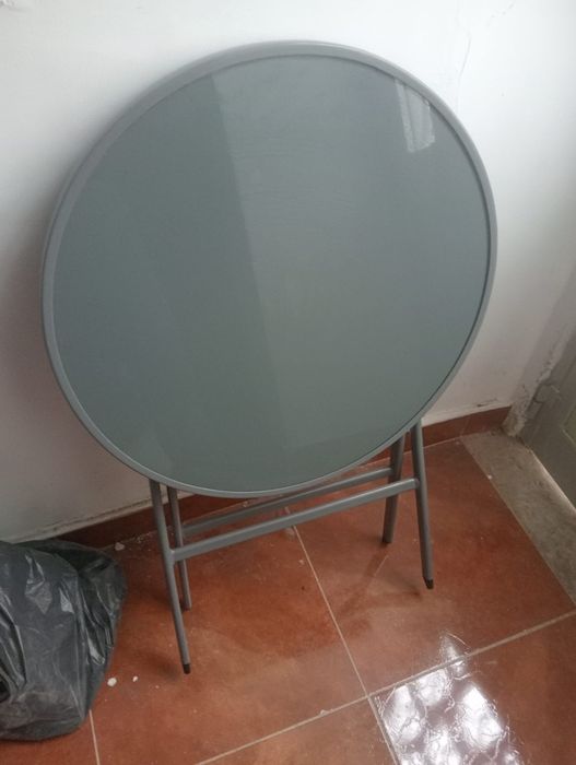 Mesa redonda como nova