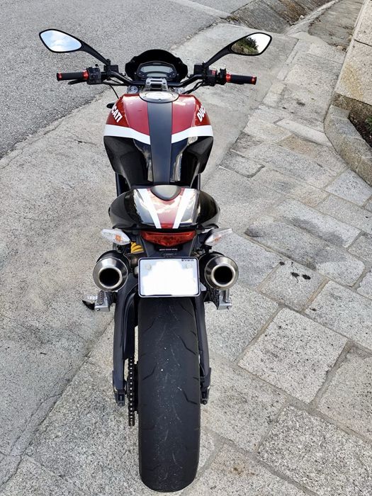 Ducati moster 696
