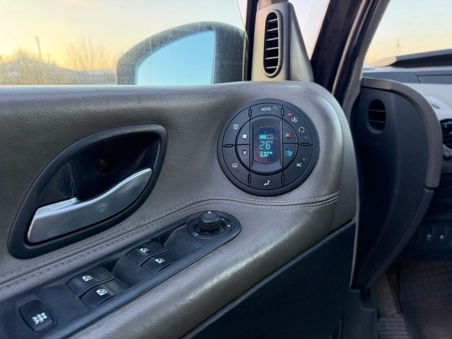 Renault Espace 3.0DCI 2004r, 7 osobowy climatronic  automat