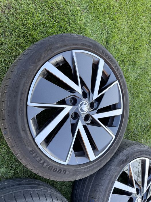 Koła Skoda Octavia, Superb 225/45R18 91Y