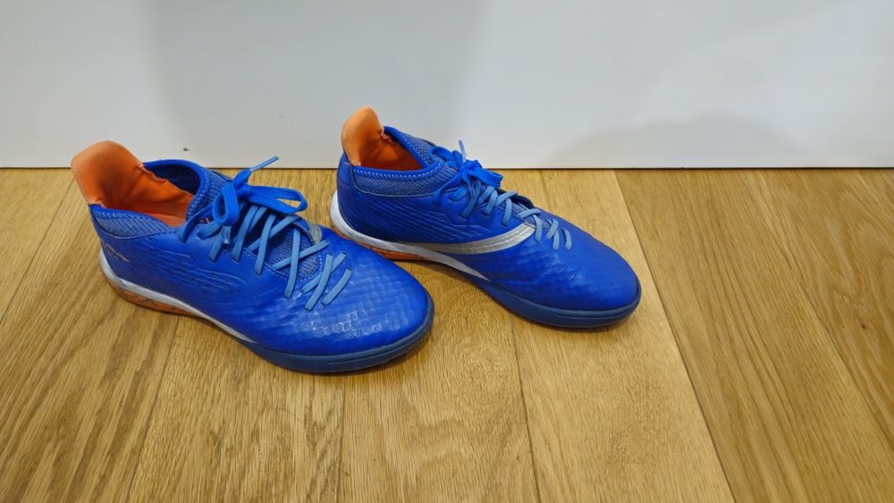 Chuteiras futebol sintético