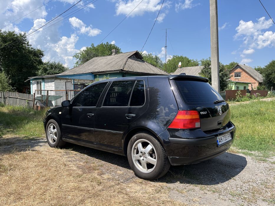 Продам Volkswagen Golf