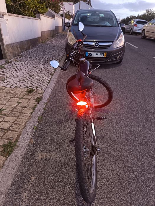 Bicicleta motorizada (100cc)