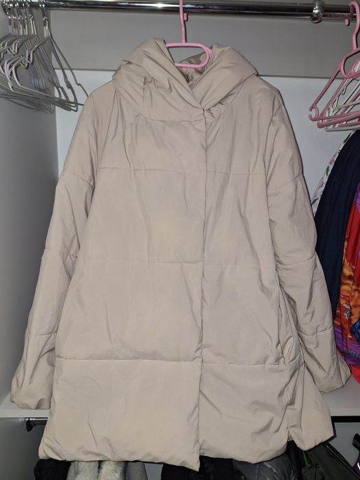 Стьобана куртка Reserved  в гарному стані