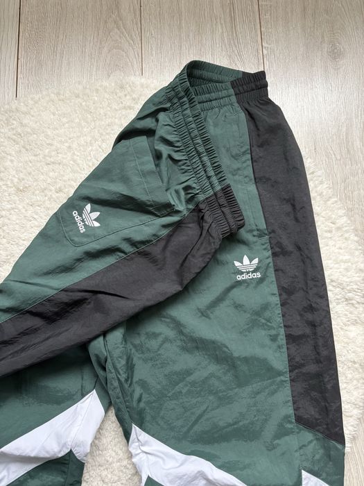 Мужские Нейлоновые Спортивки Adidas Rekive Green Pants Л размер
