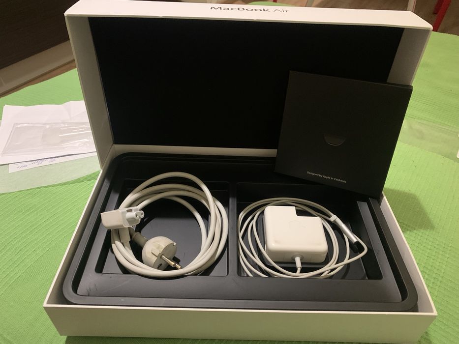 Ноутбук apple macbook air mid 2011