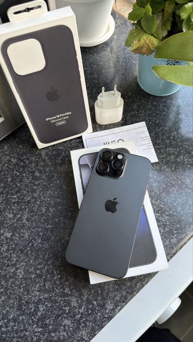 Vendo iPhone 16 Pro Max 256GB [NOVO C/GARANTIA]