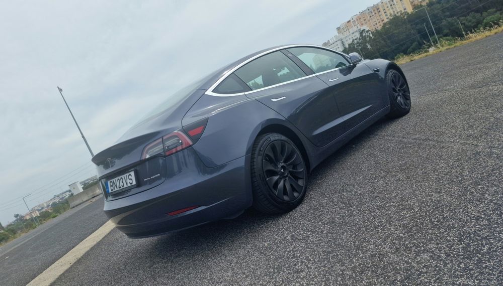 Tesla dual motor long range 2019