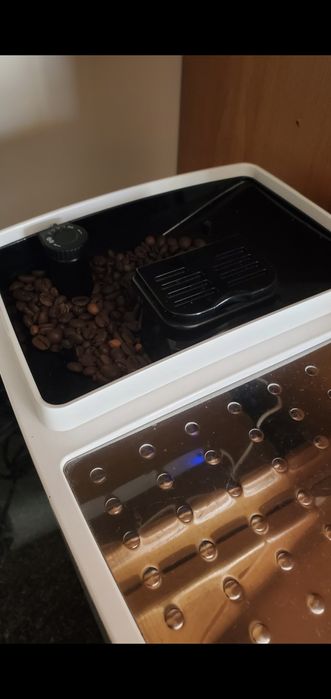 Maq cafe delonghi automatica