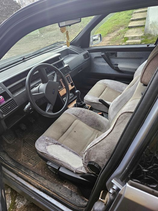 Vendo Fiat Tempra de 1992 a andar e com tudo pago para o ano 2026.