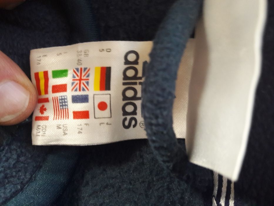 Флисовая кофту  Adidas оригинал.