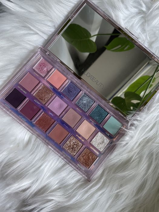 Paleta Huda Beauty Mercury Retrograde