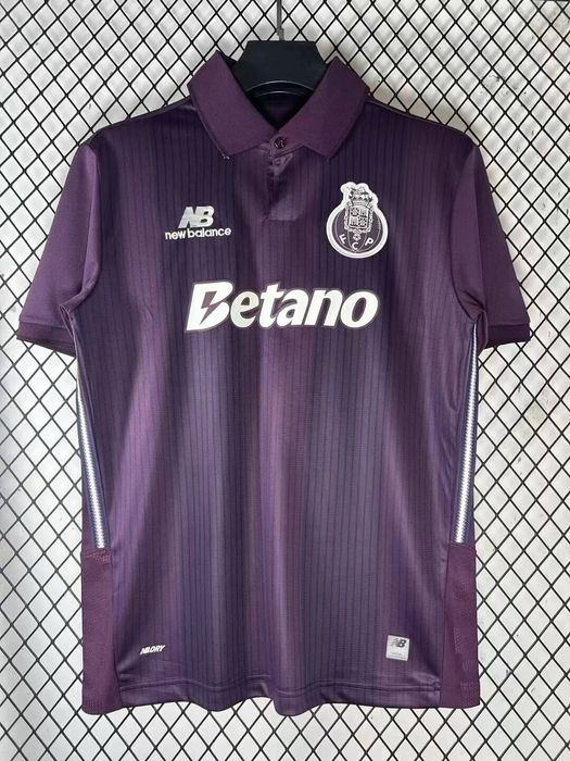 Camisola alternativa l F.C.Porto
Tamanho S/XL
Entrega imediata