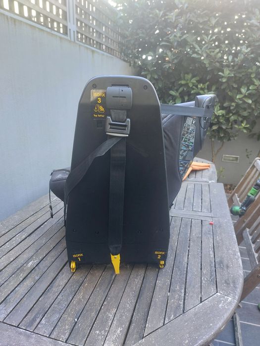 Cadeira Auto Bebeconfort Axissfix