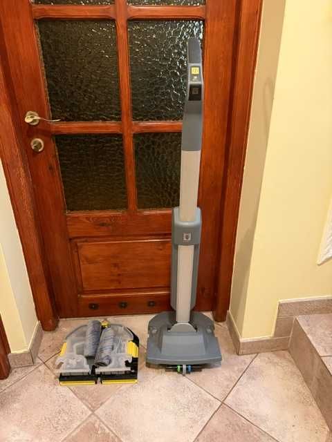 Mop elektryczny KARCHER Professional BR 30/1 C BP (Bezprzewodowy)-mało używany
