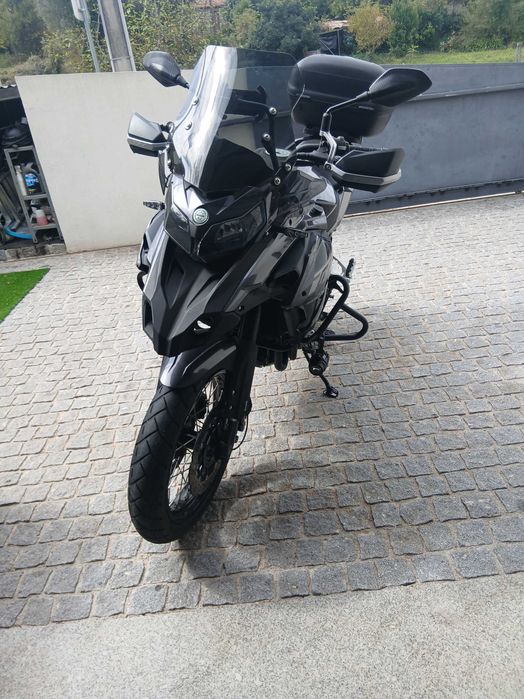 Benelli TRK 502x