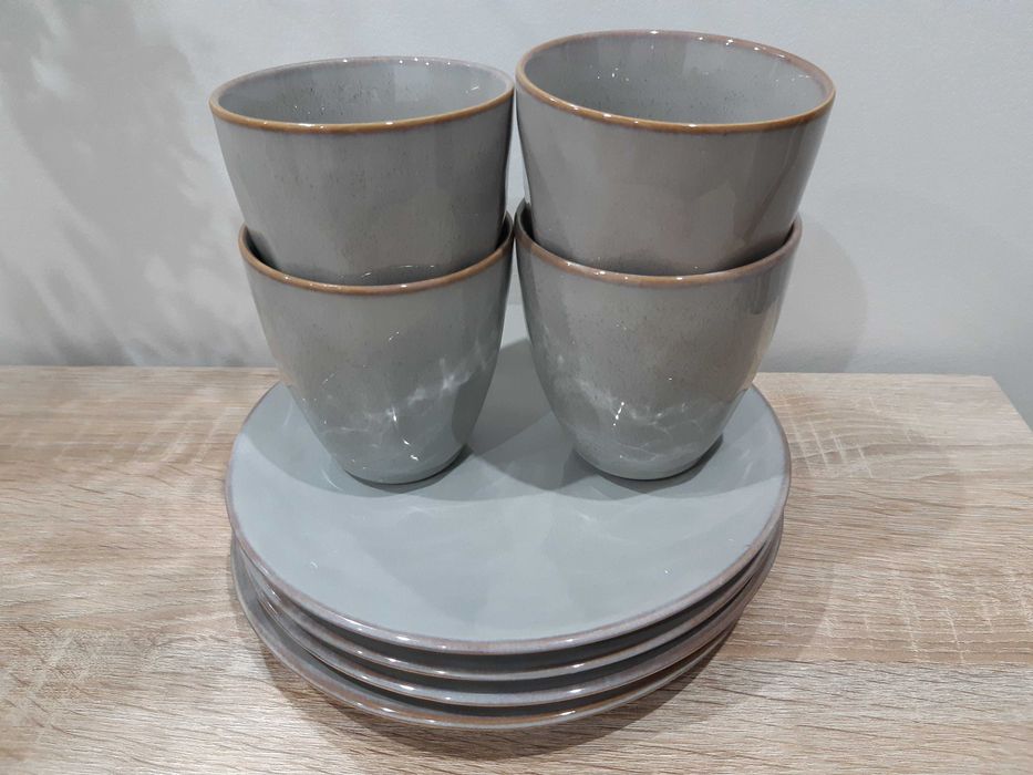Conjunto 4 lattes + pratos a estrear