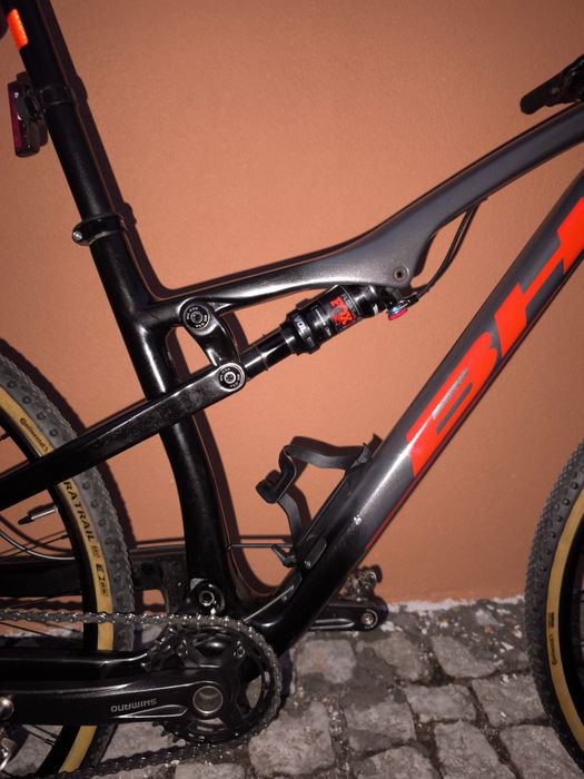 BH Lynx Race carbon 29'