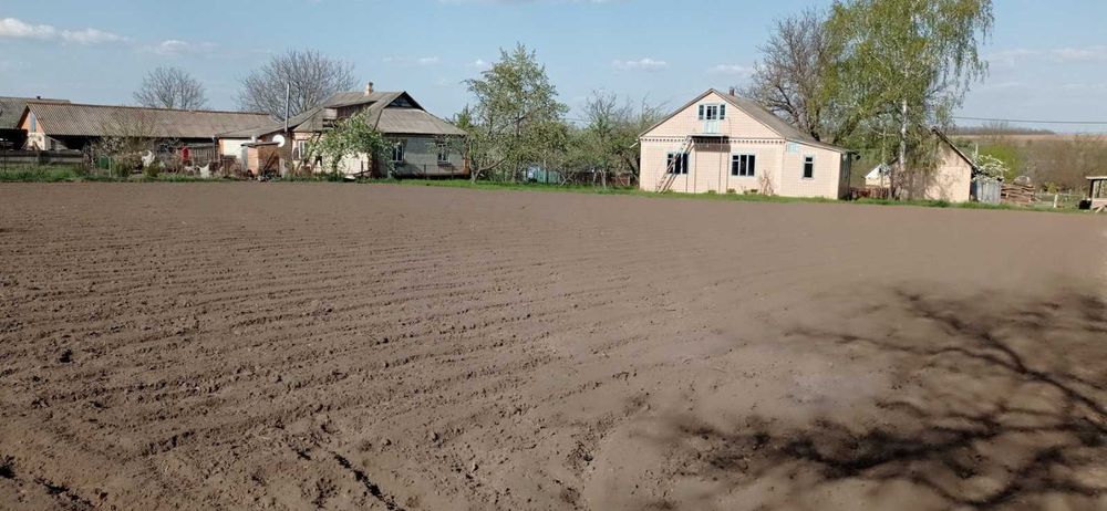 Продаж будинку з ділянкою в с. Печера, Вінницька обл.
