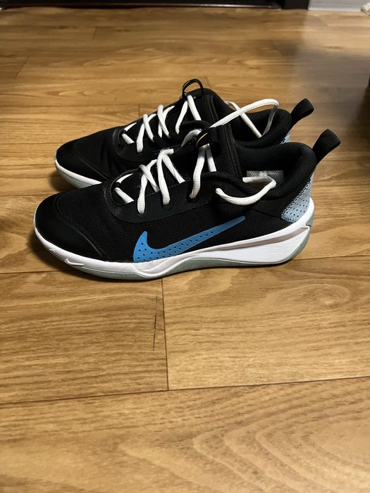 Кросівки nike omni multi court