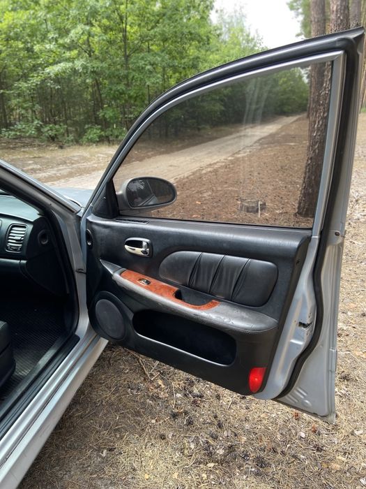 Hyundai Sonata EF